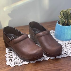 Dansko Brown Leather Clogs Professional Nurse Comfort